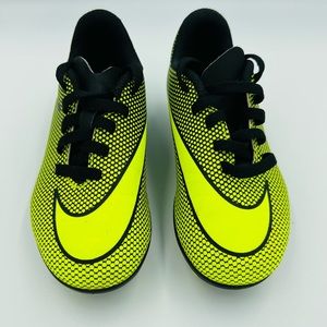 Nike Kids Jr Bravata II FG Soccer Cleat